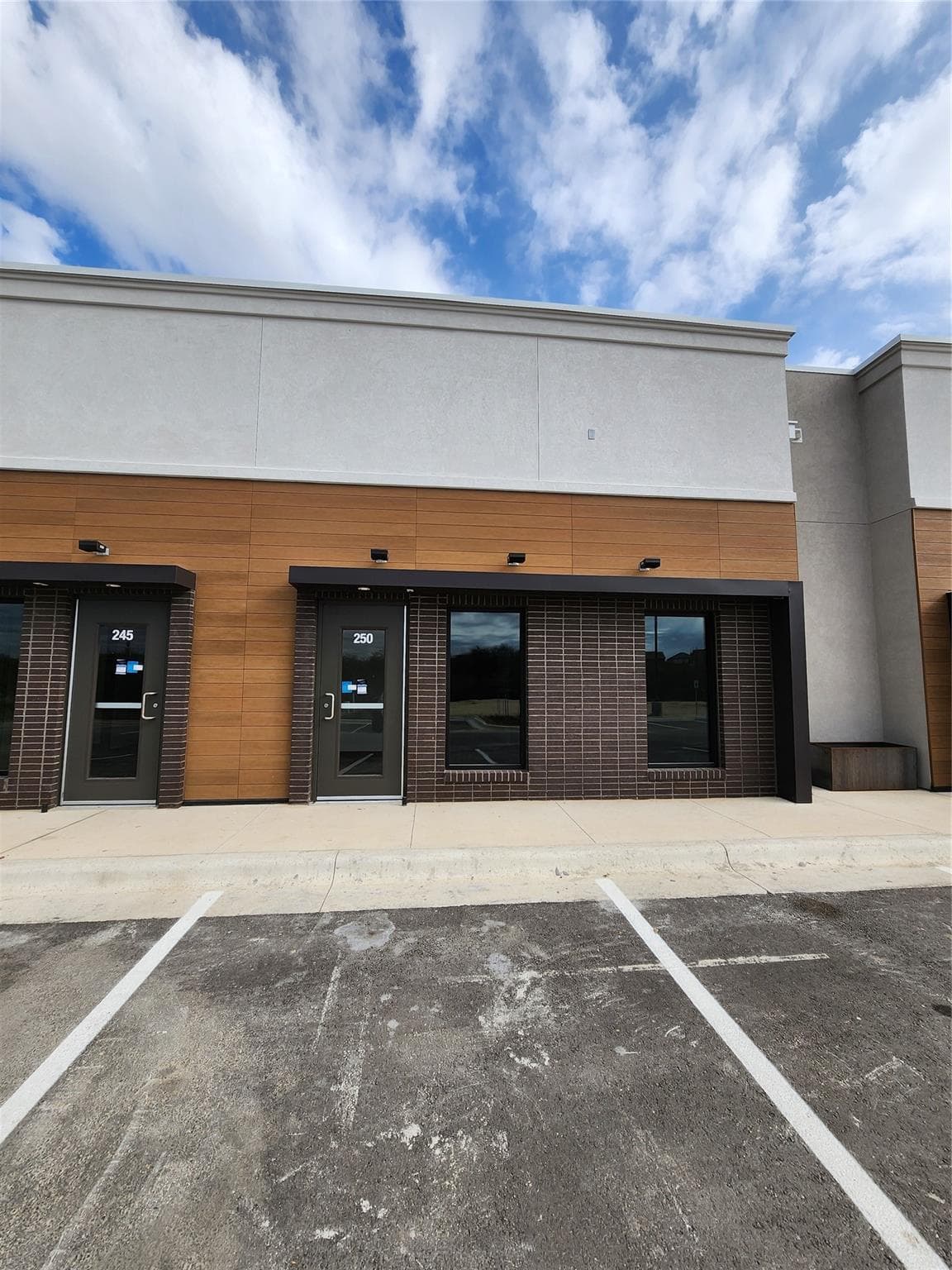 2261 Gattis School Rd #250