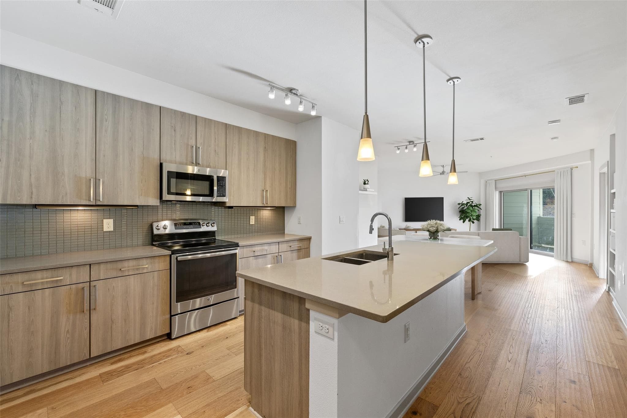 3600 S Lamar Blvd #206