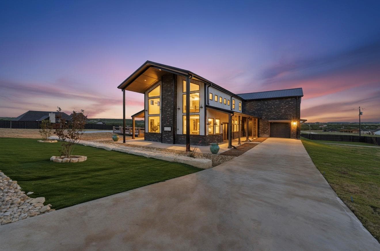 1244 Hadley Ln