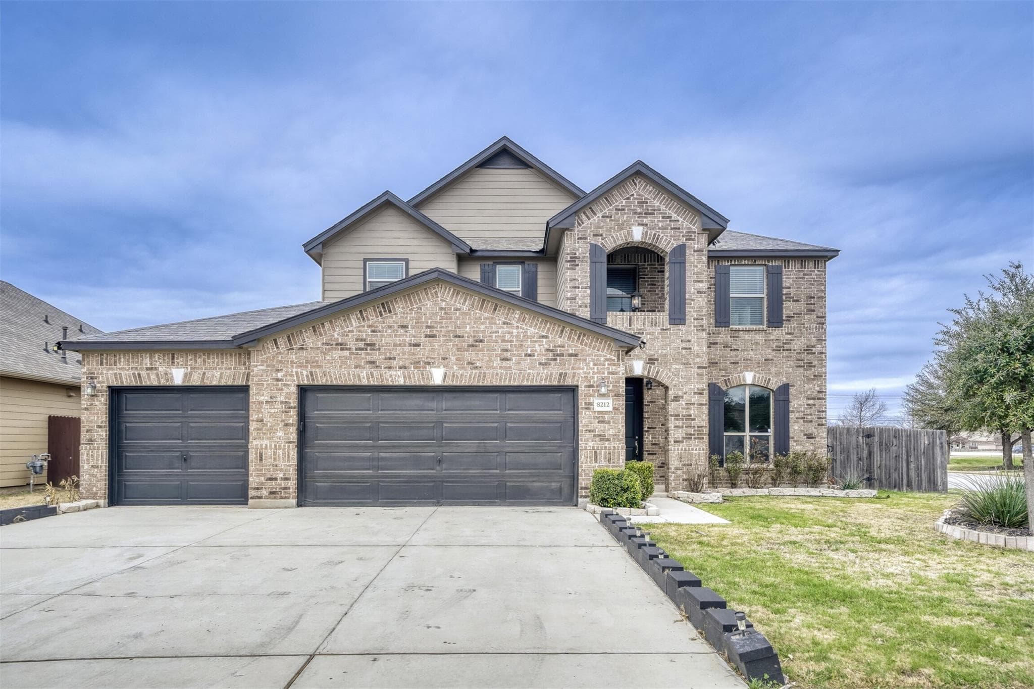 8212 Paola St