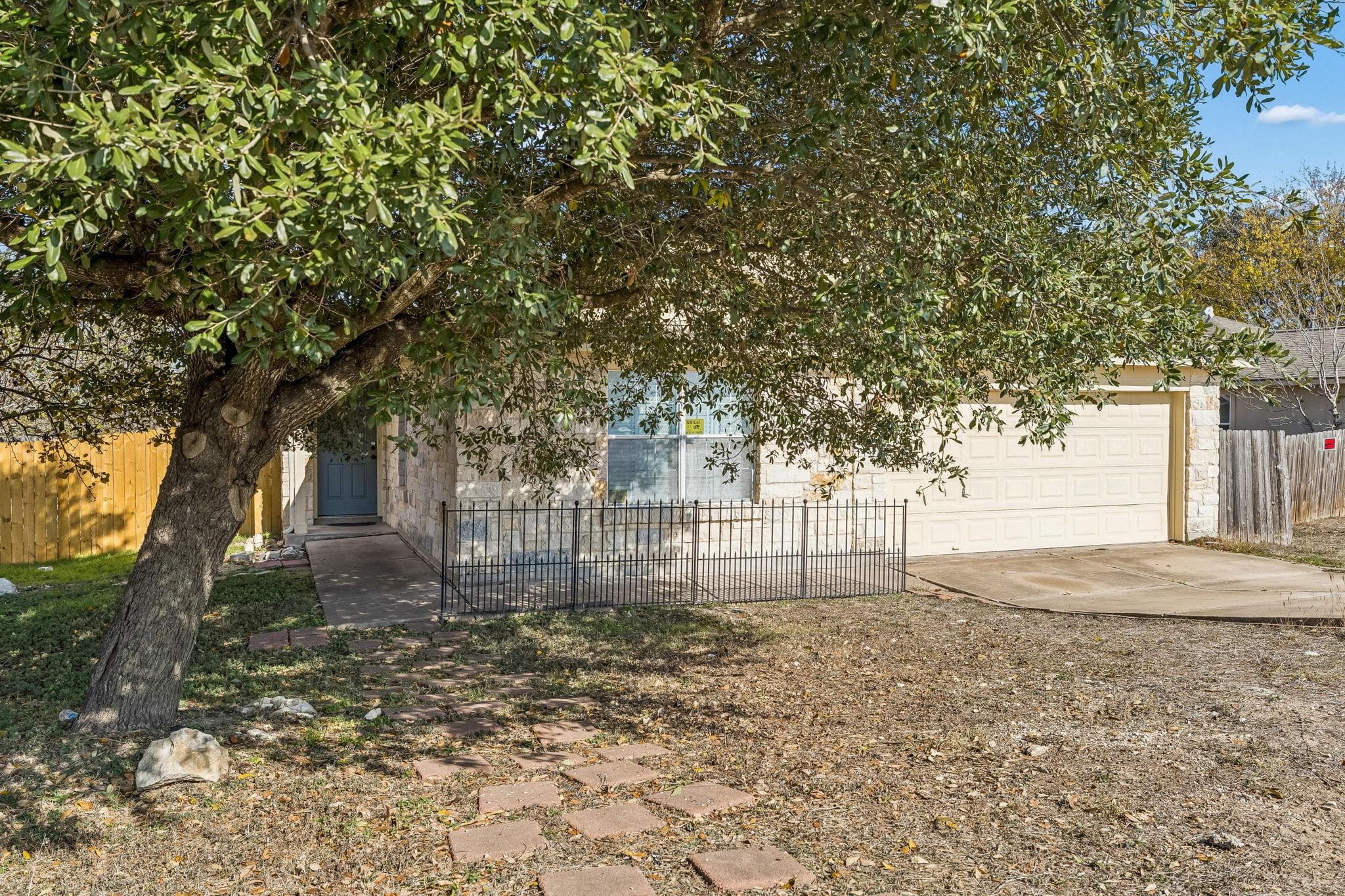 1148 Amberwood Loop