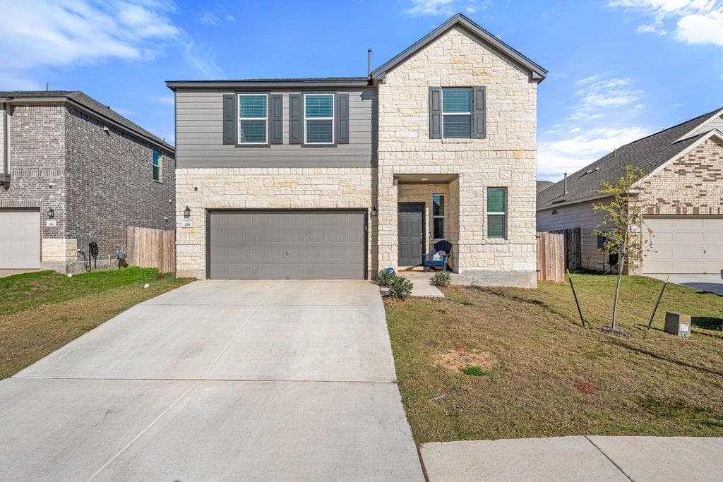 218 Summit Dr