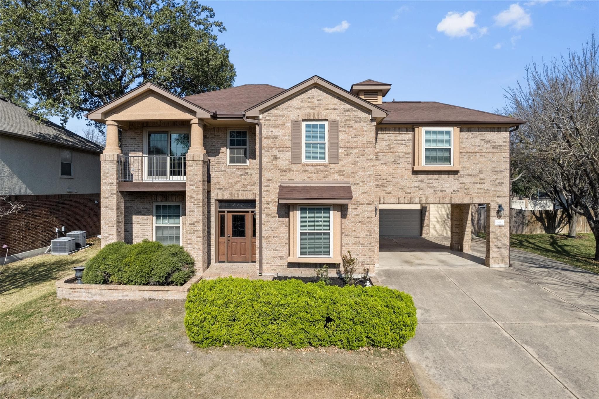 3959 Lord Byron Cir
