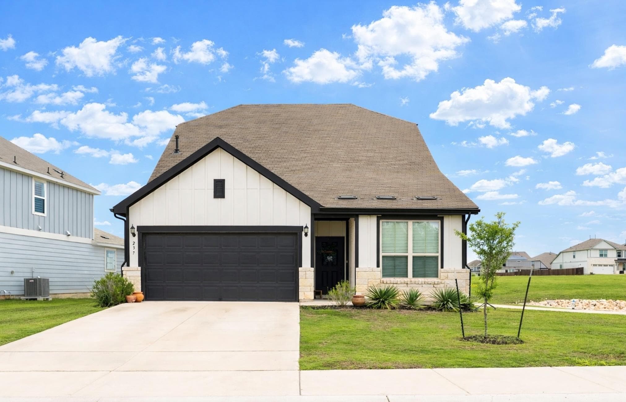 237 Sand Lily Ln