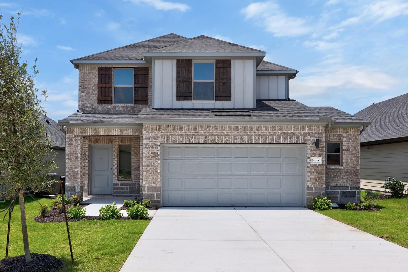 1008 Universal Dr