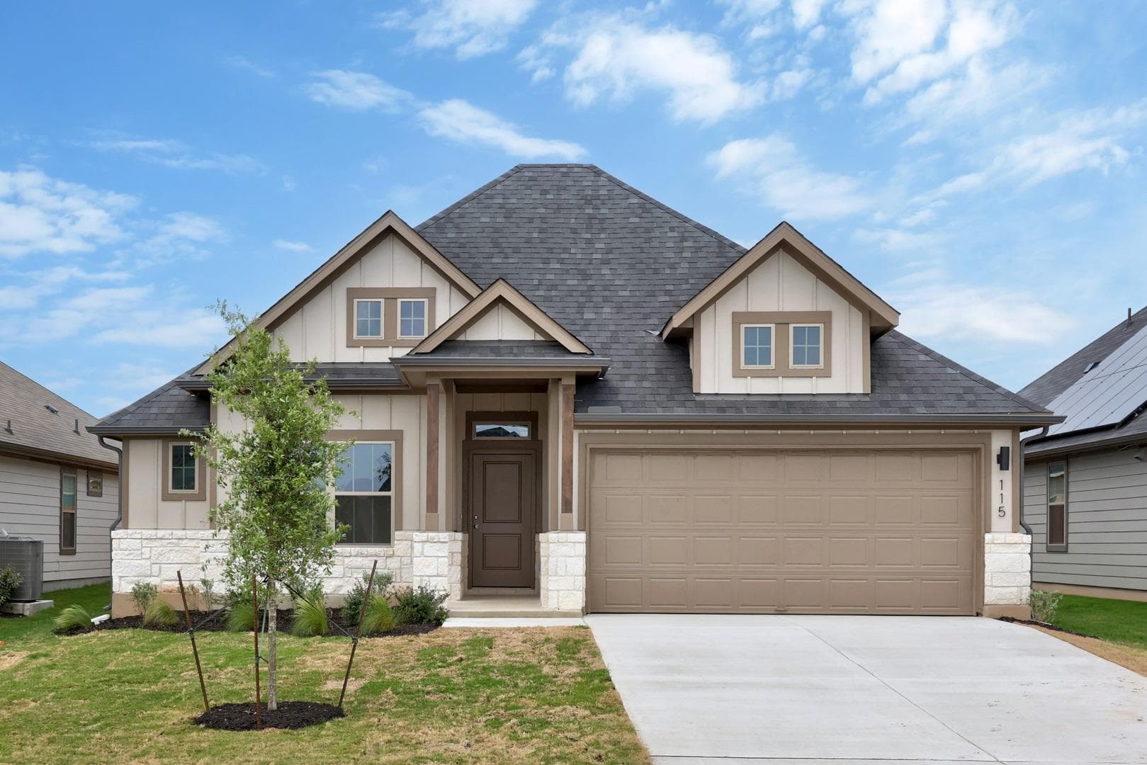 115 Mandeville Dr