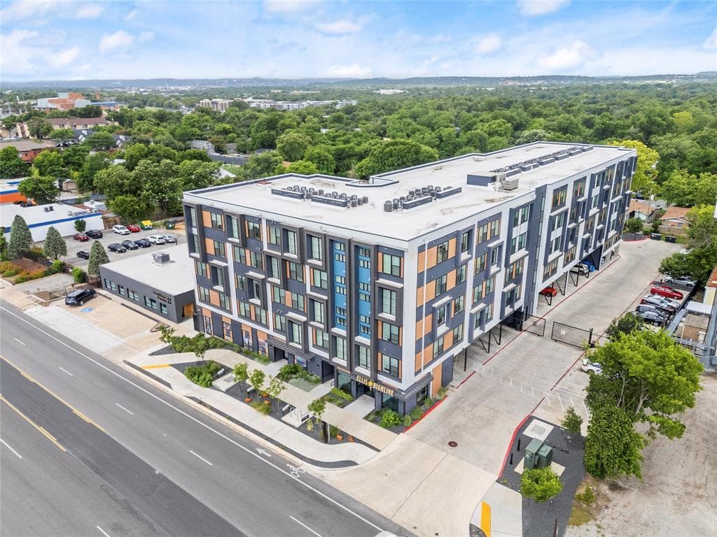 6324 N Lamar Blvd #419