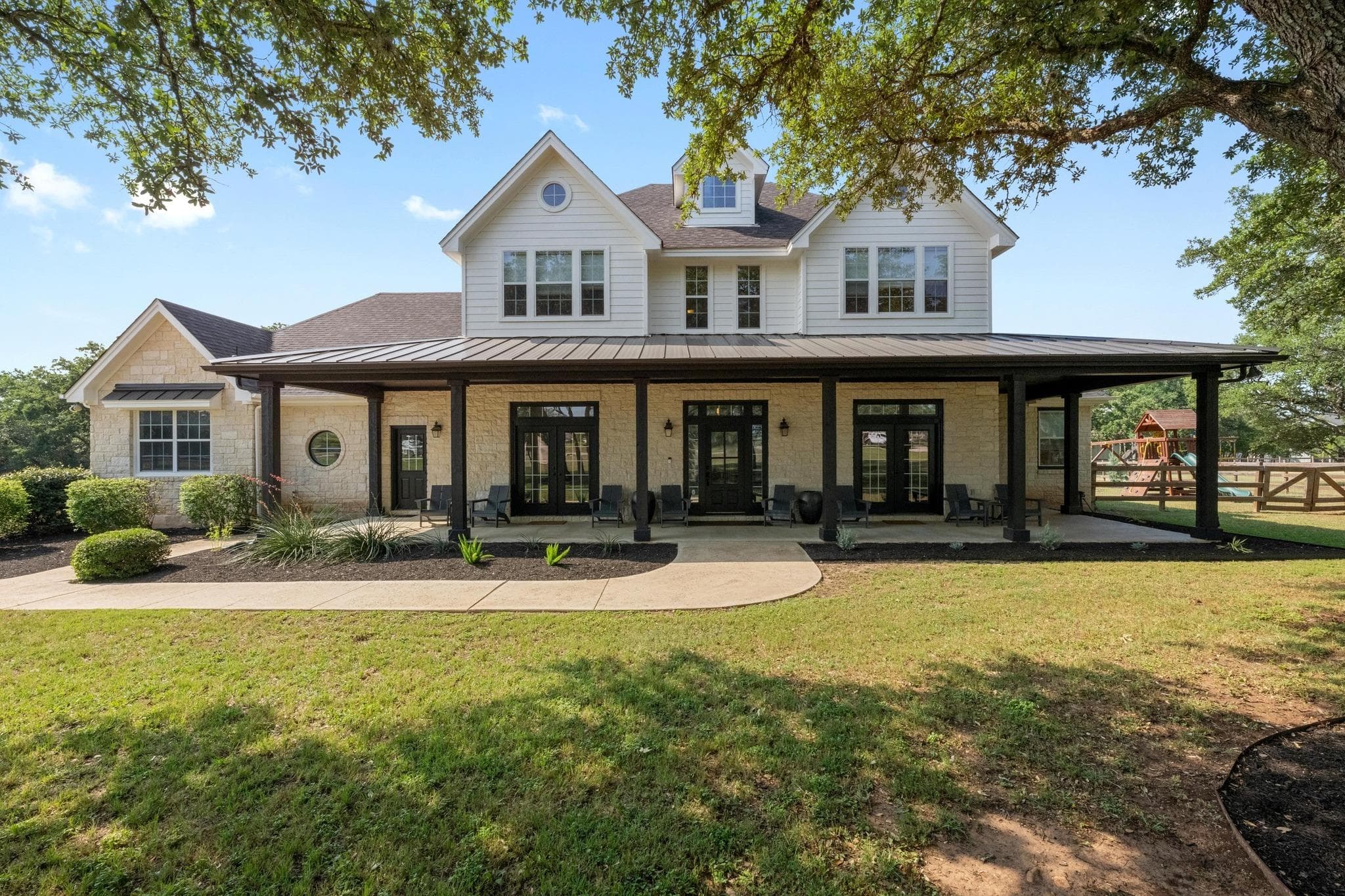 140 Vincas Shadow Ct