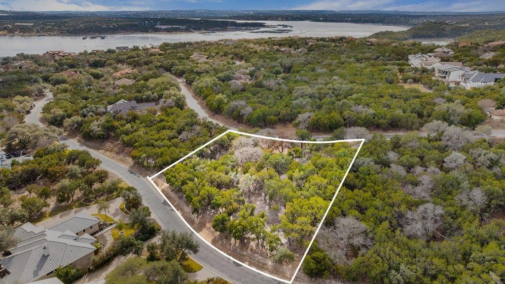 17609 Regatta View Dr