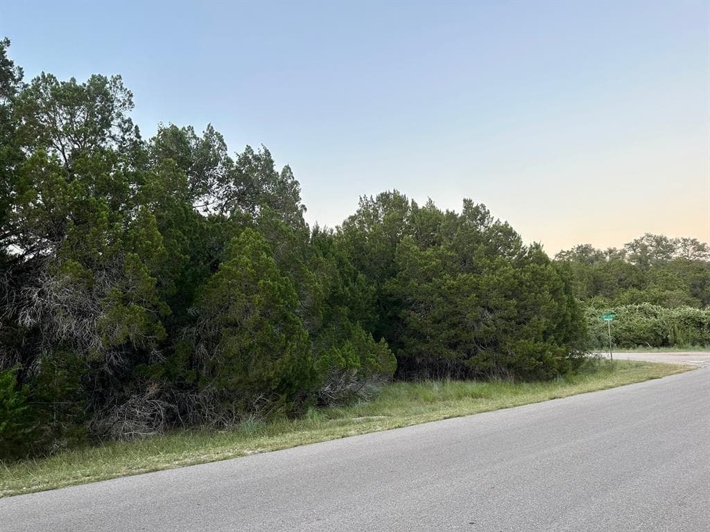 21402 Highland Lake Dr