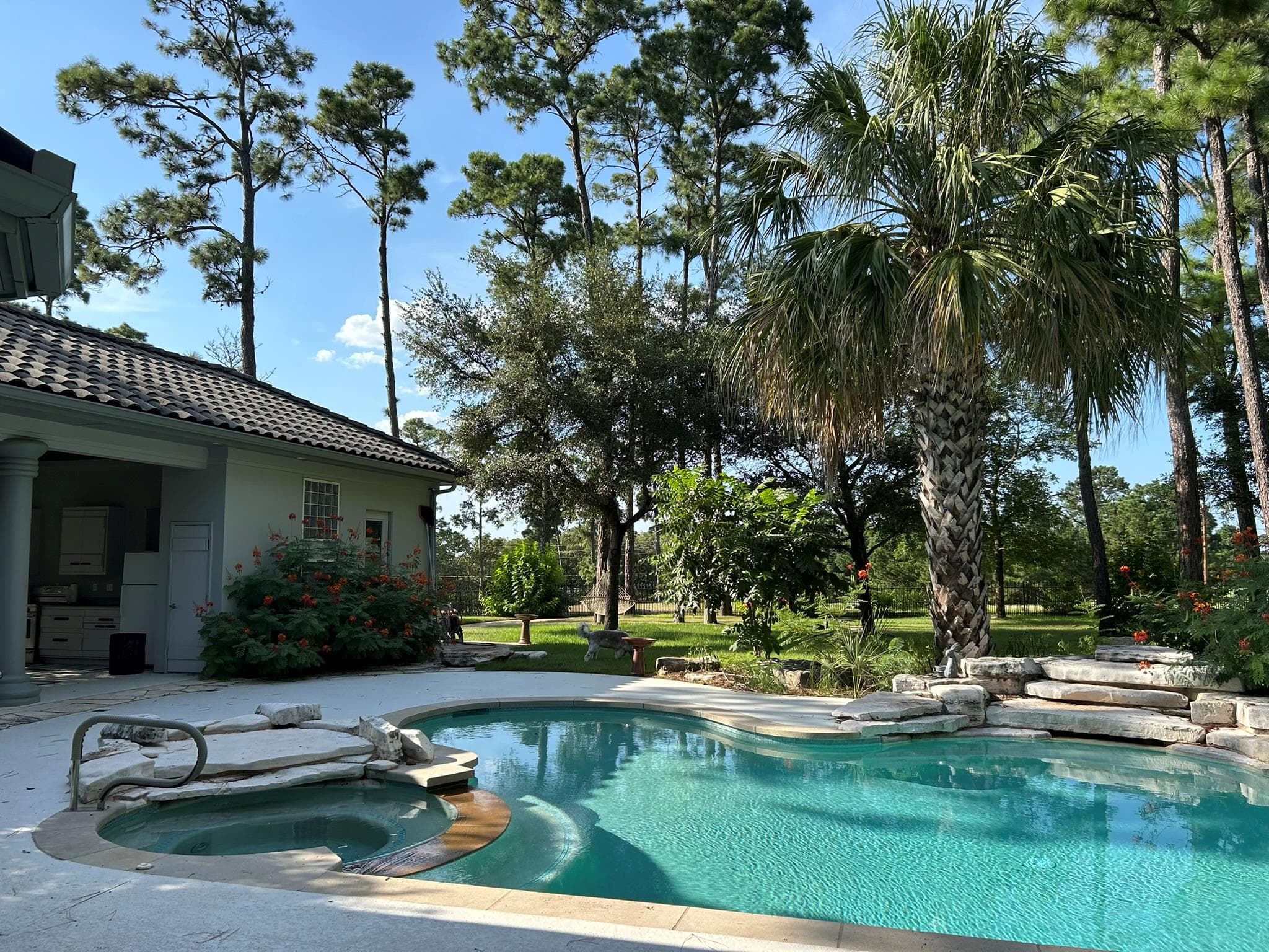 110 Pine Ct