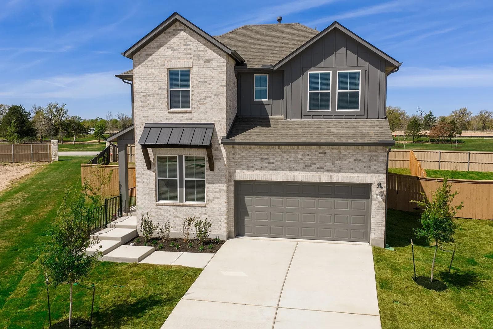 229 Kingswood Dr