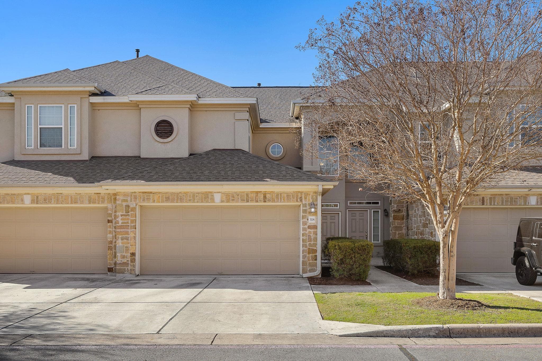 1101 E Parmer Ln #318