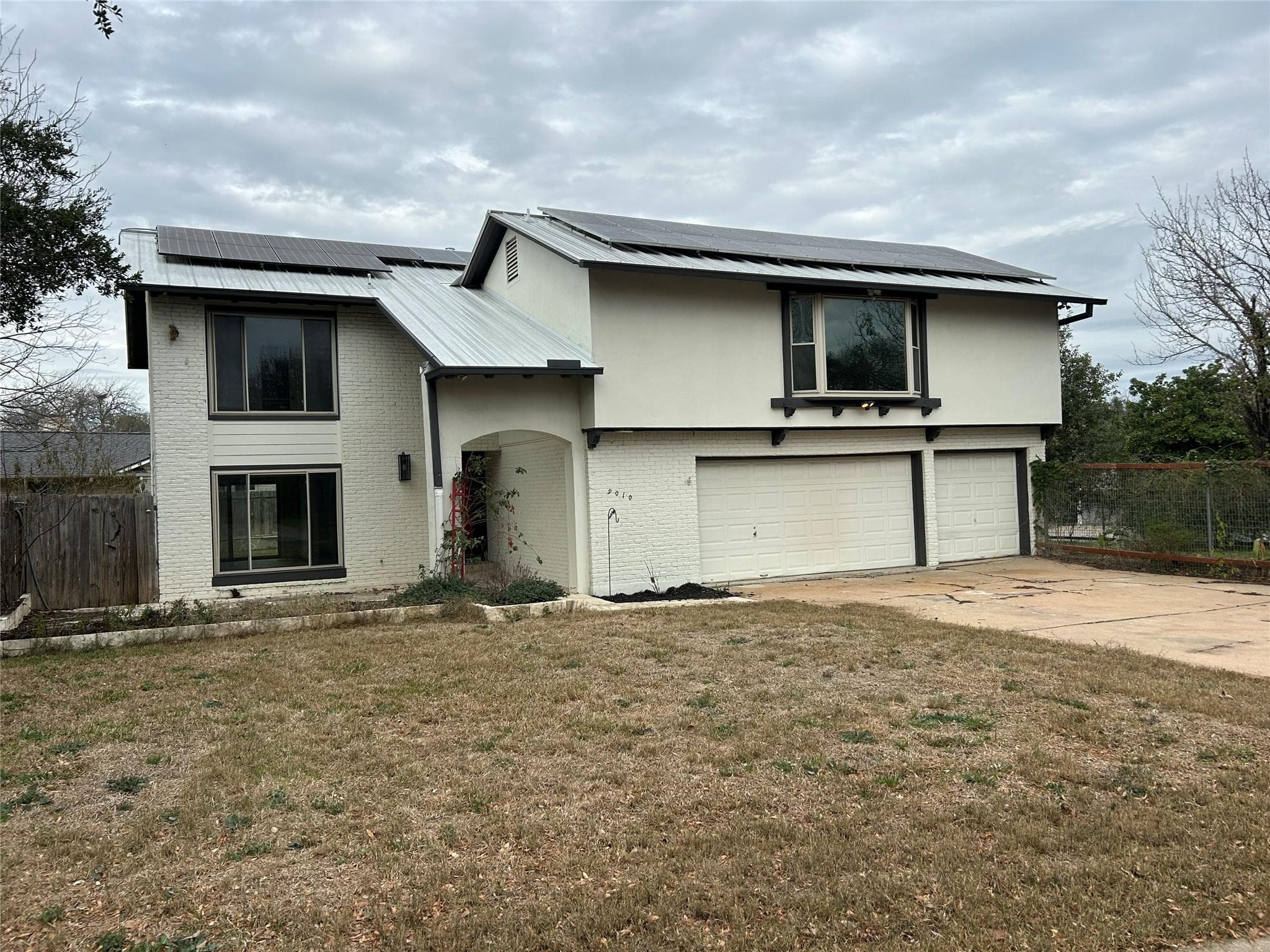 9010 Quail Creek Dr
