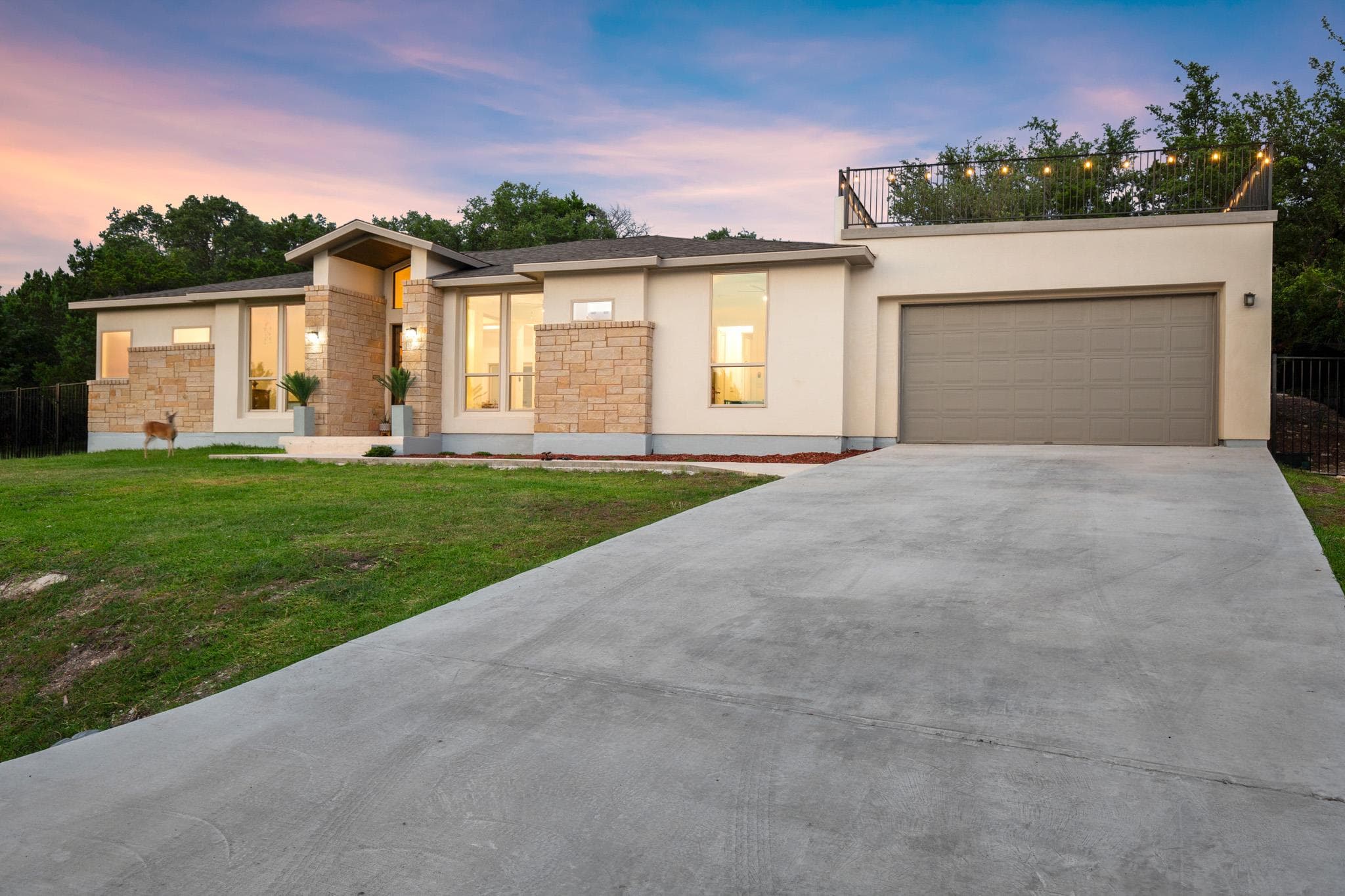 4216 Hillside Dr