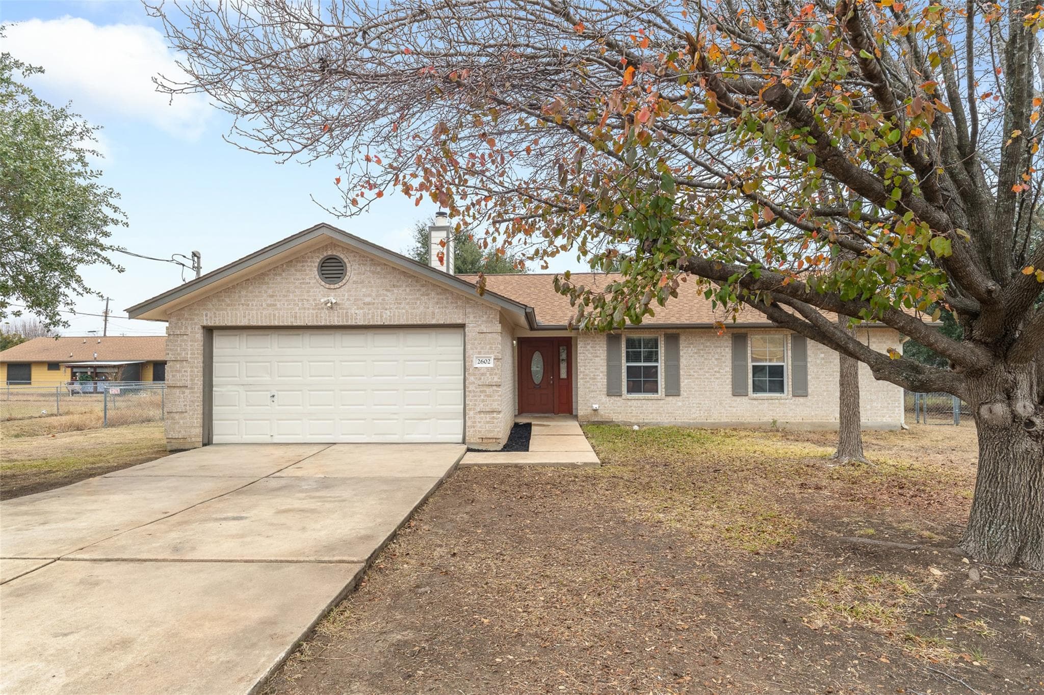 2602 Peach Tree Ln