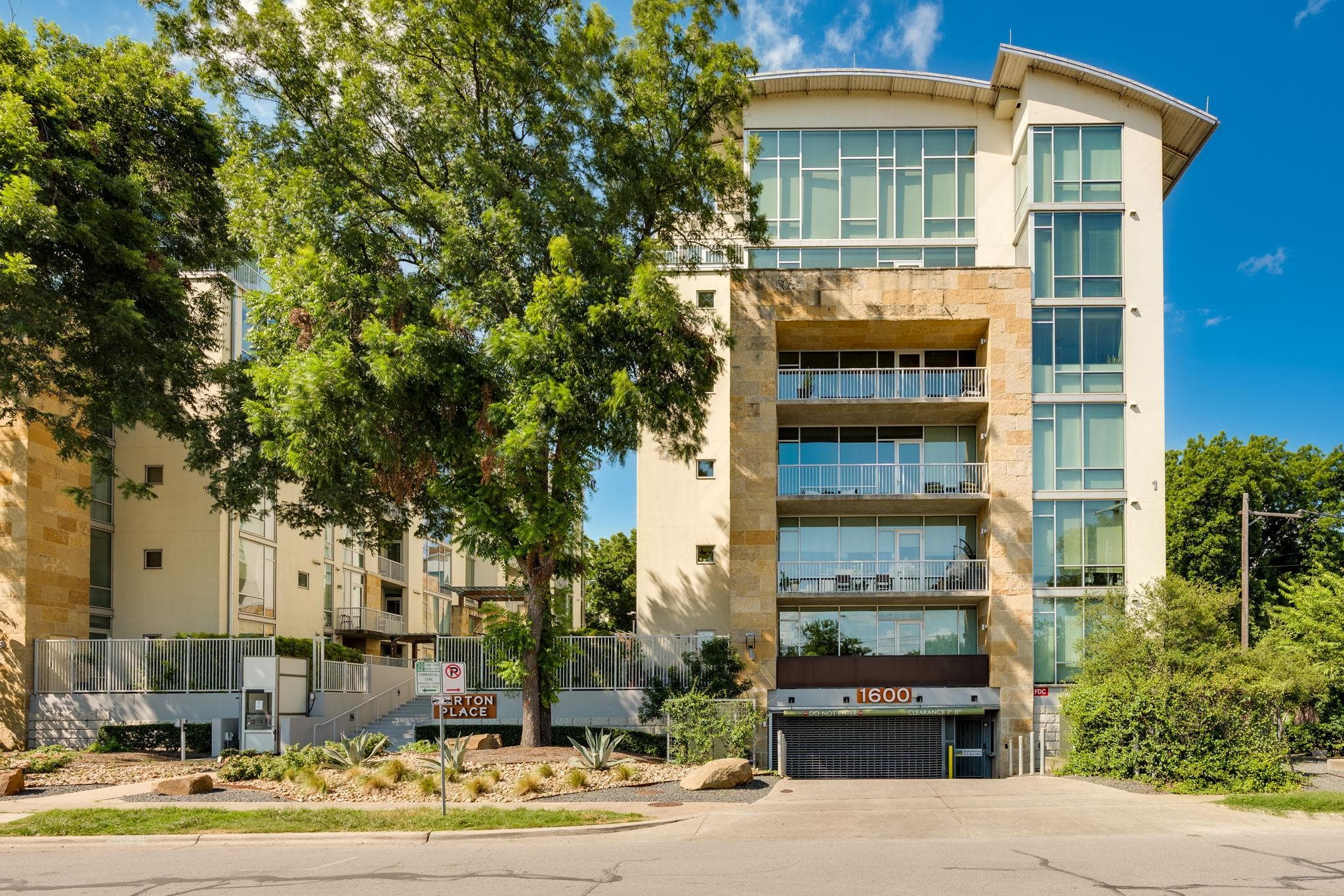 1600 Barton Springs Rd #5508
