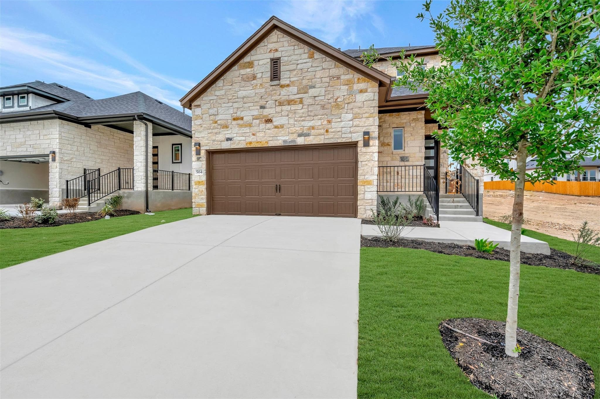 564 Darley Oak Dr