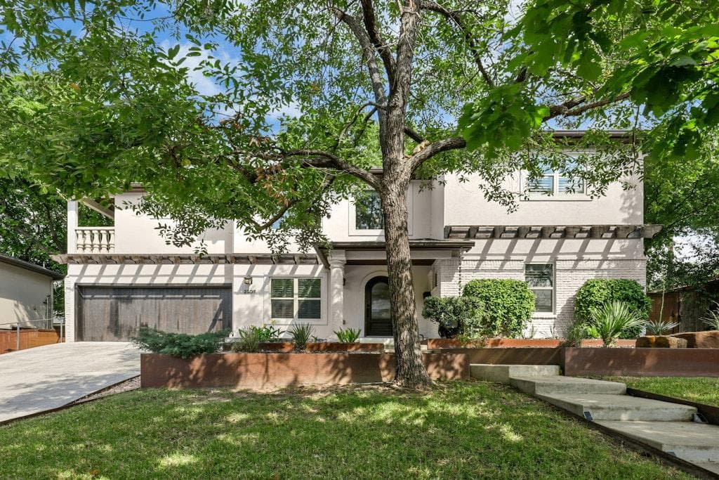 2307 Alta Vista Ave