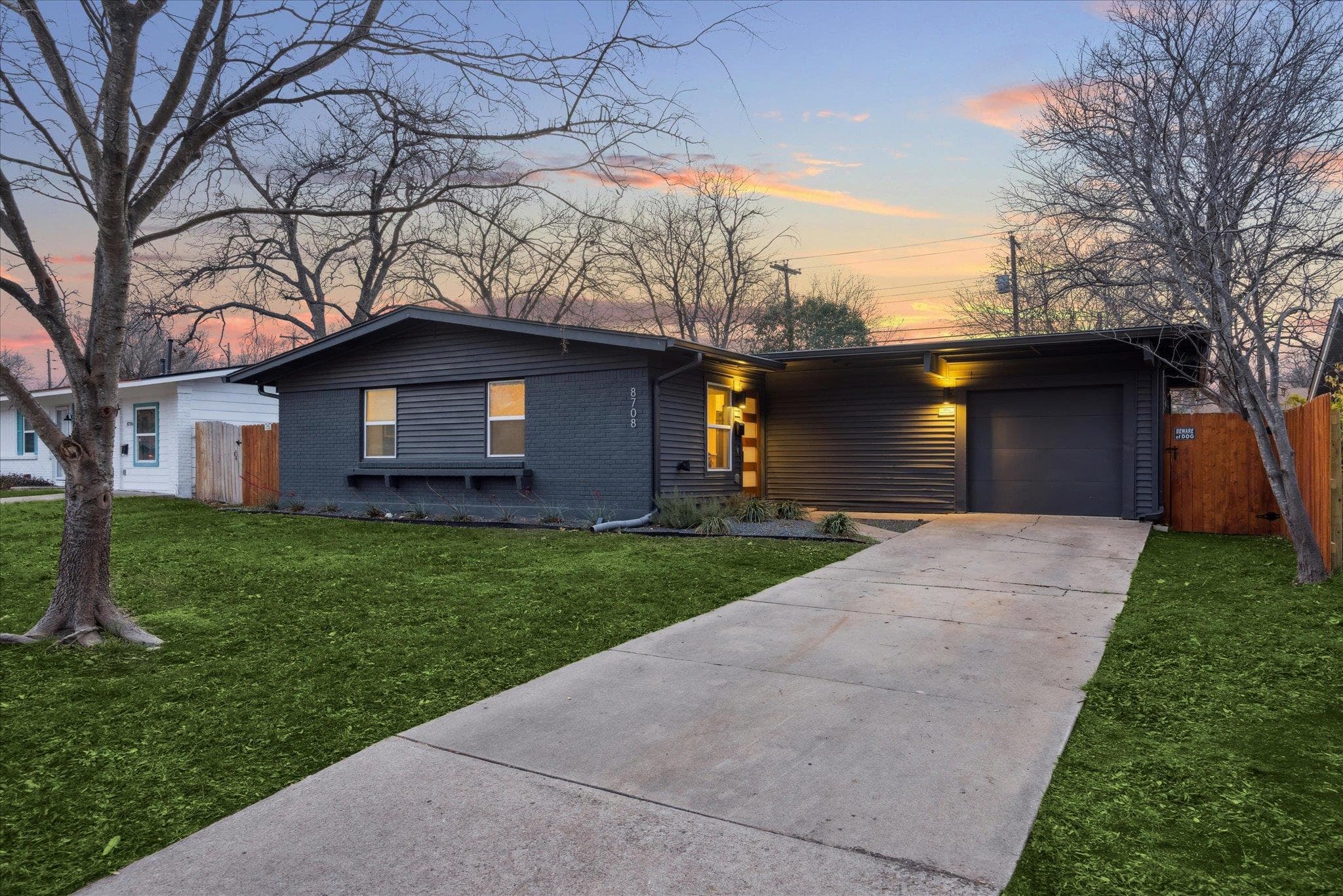 8708 Brookfield Dr