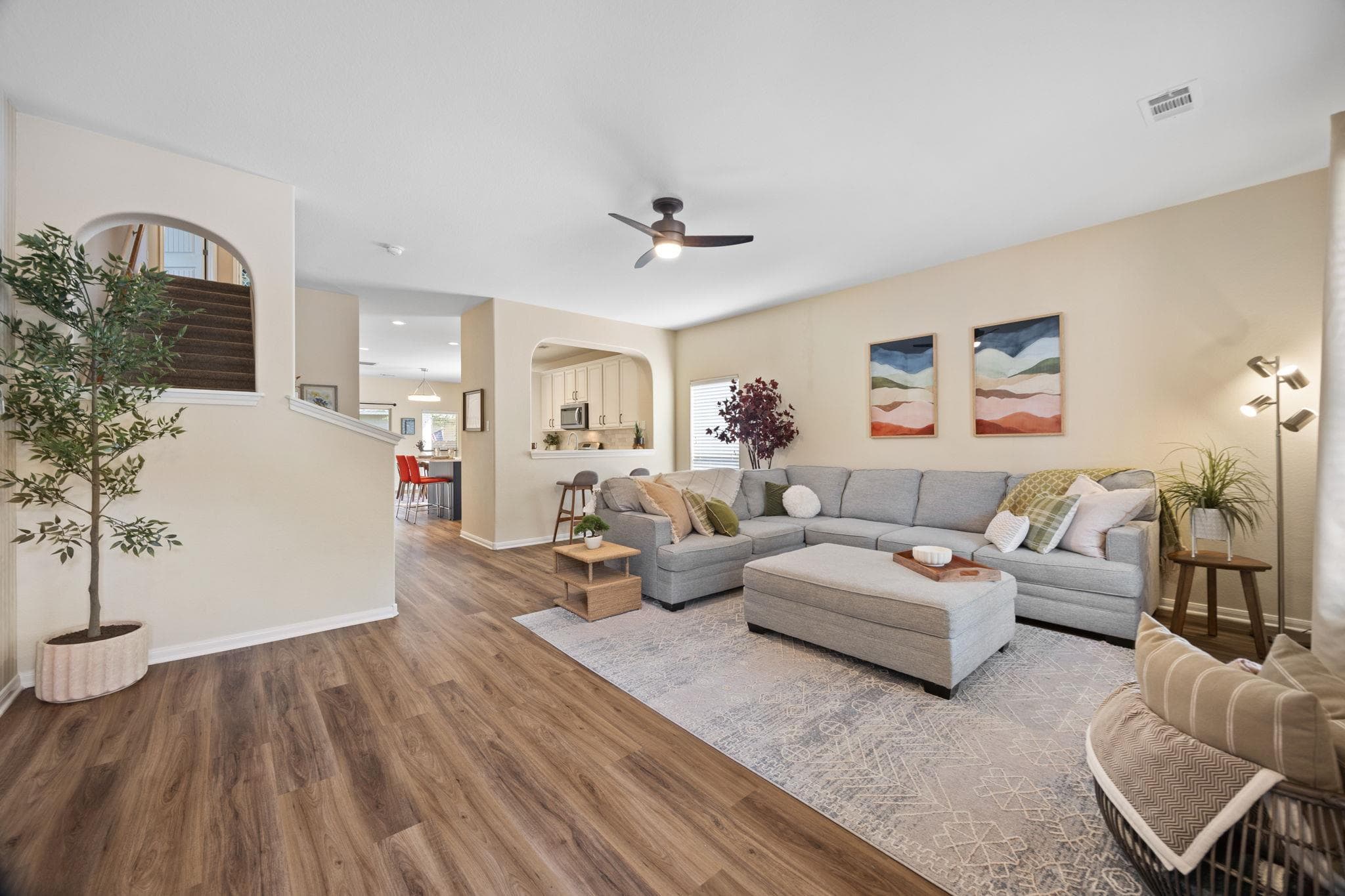 2200 Amur Dr