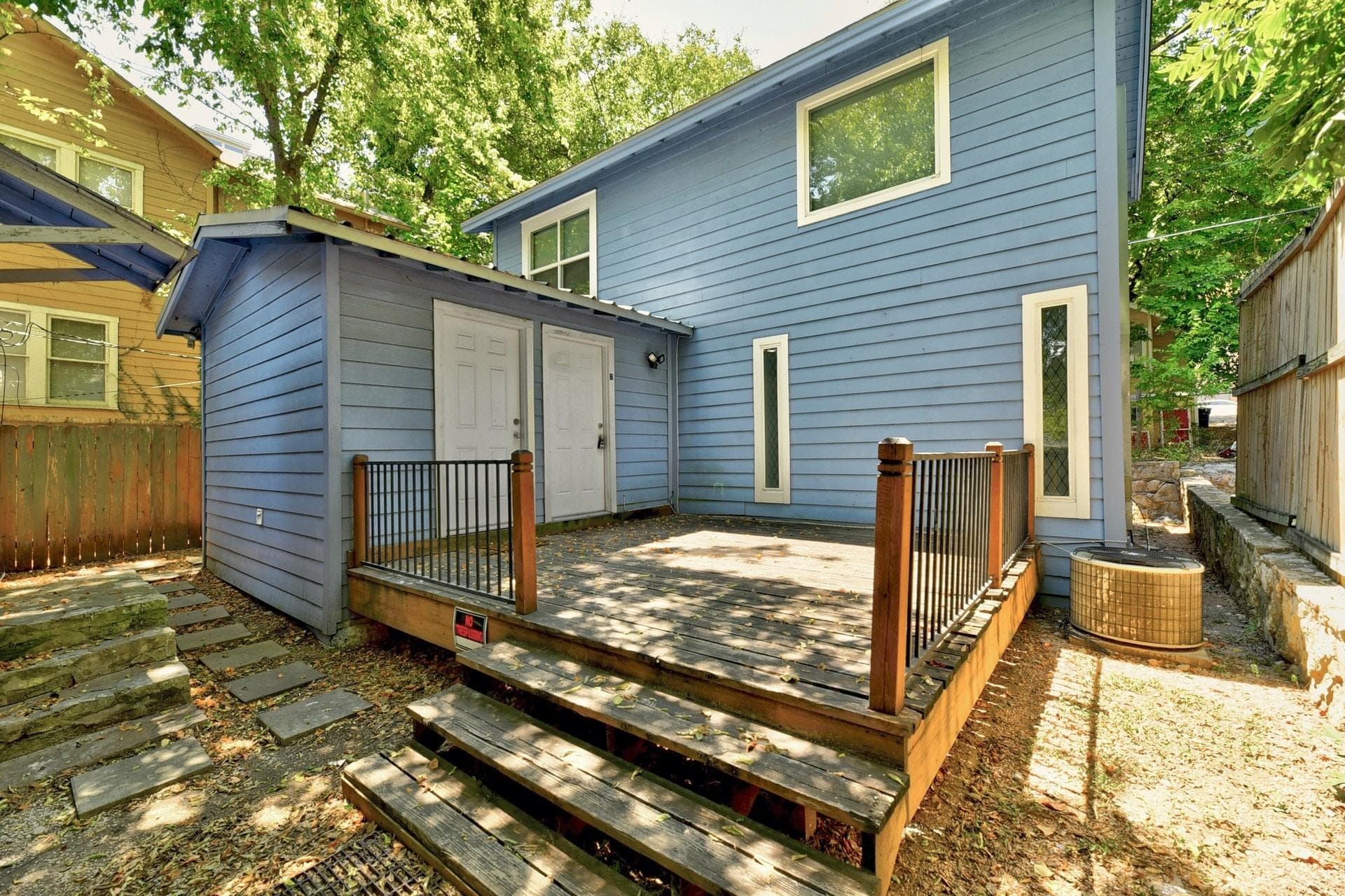 2712 Whitis Ave #B