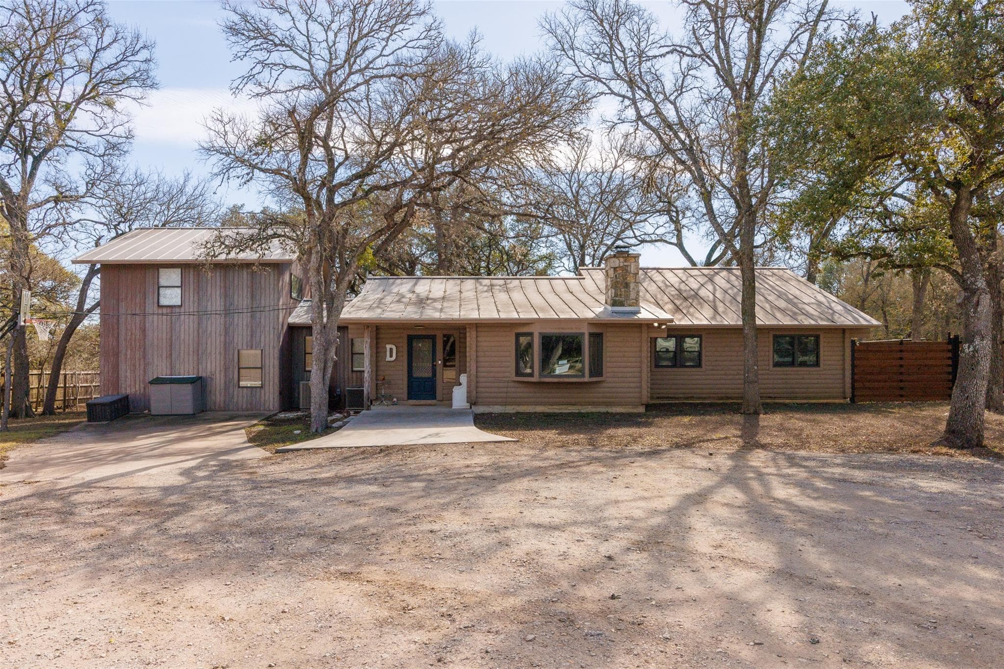 301 Green Acres Dr