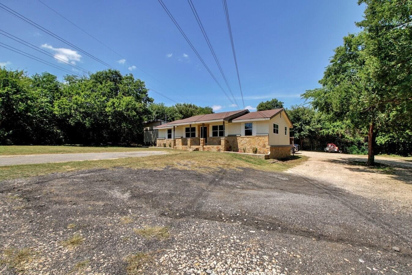 2214 Gardenia Dr