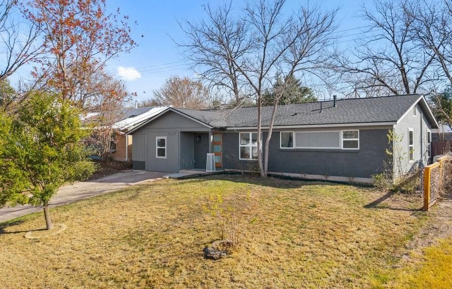 5327 Wellington Dr