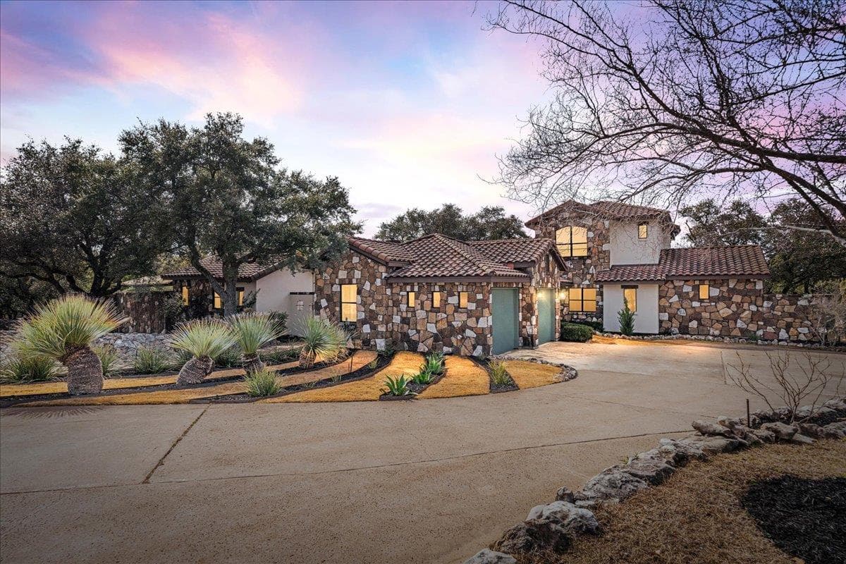 2808 & 2804 Fall Creek Estates Dr