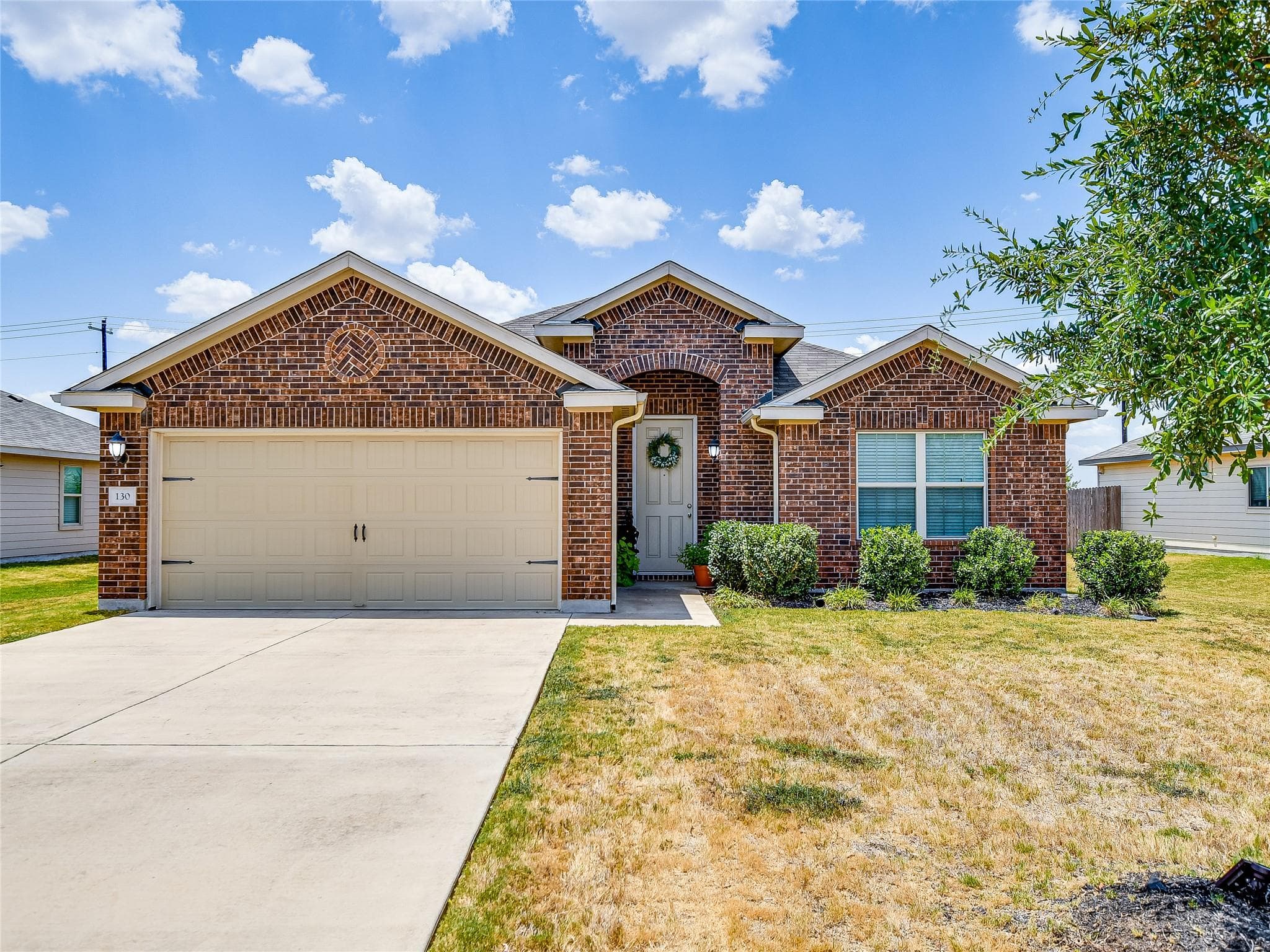 130 Sunshine Ln