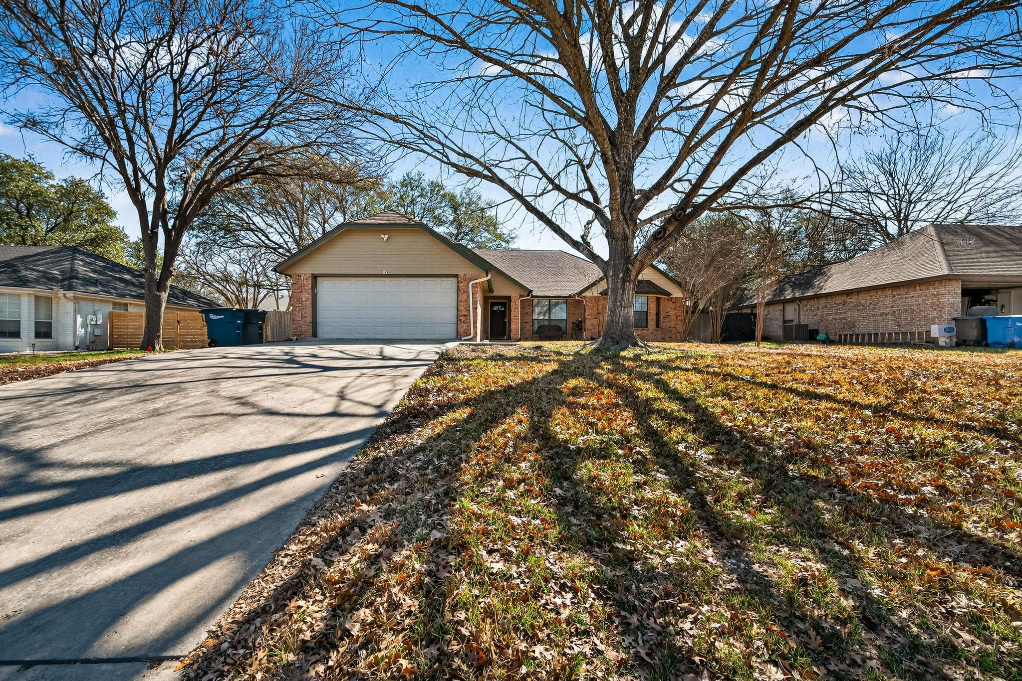 1911 Palace Dr