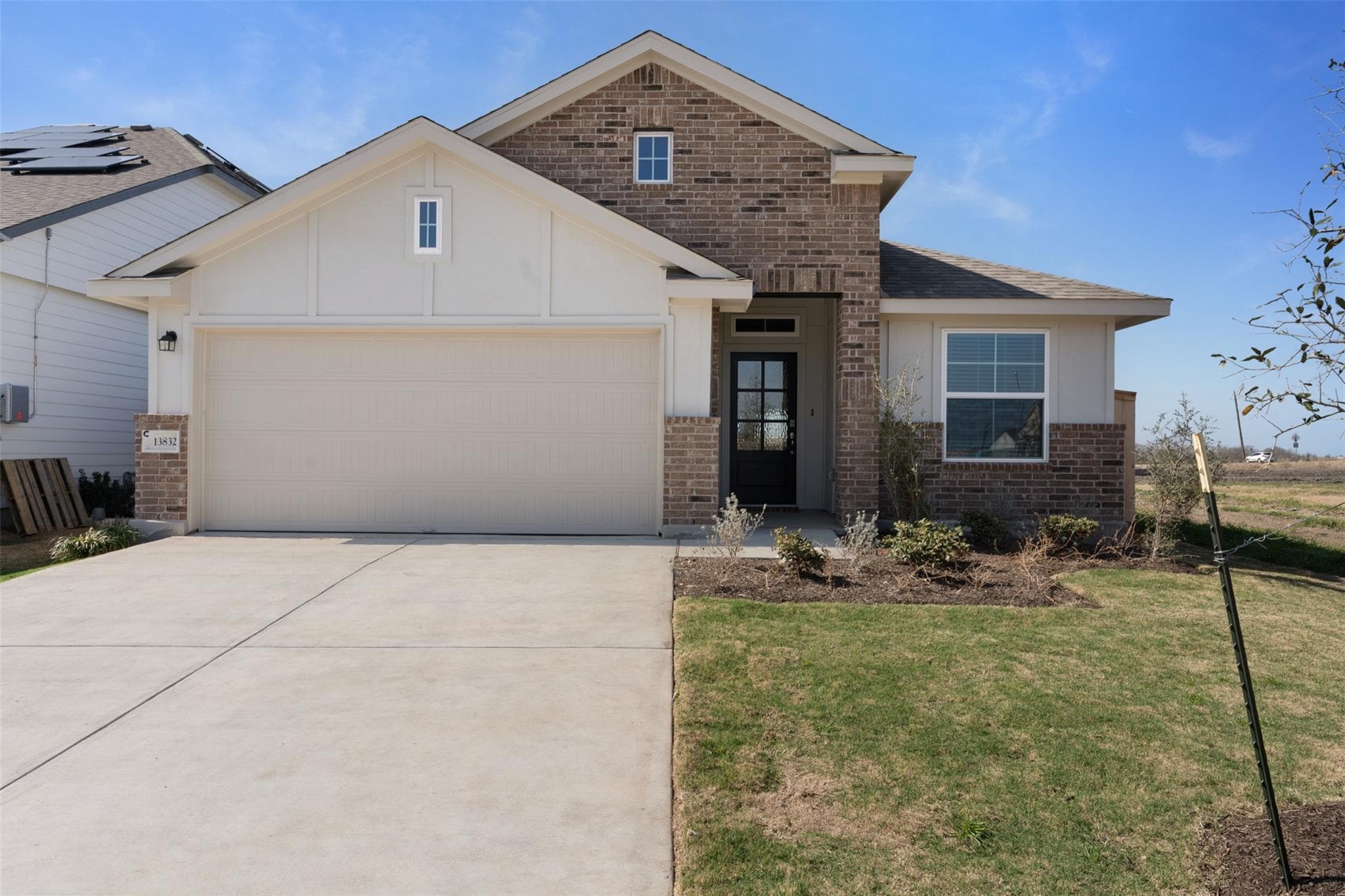 13832 Scarlett Song Dr