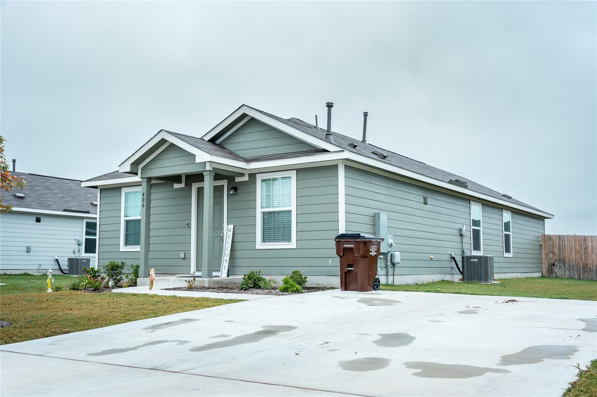 406 Halfmoon Dr