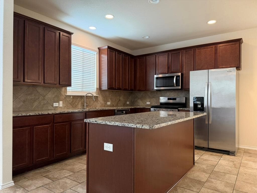 2601 Chandler Creek Blvd #7