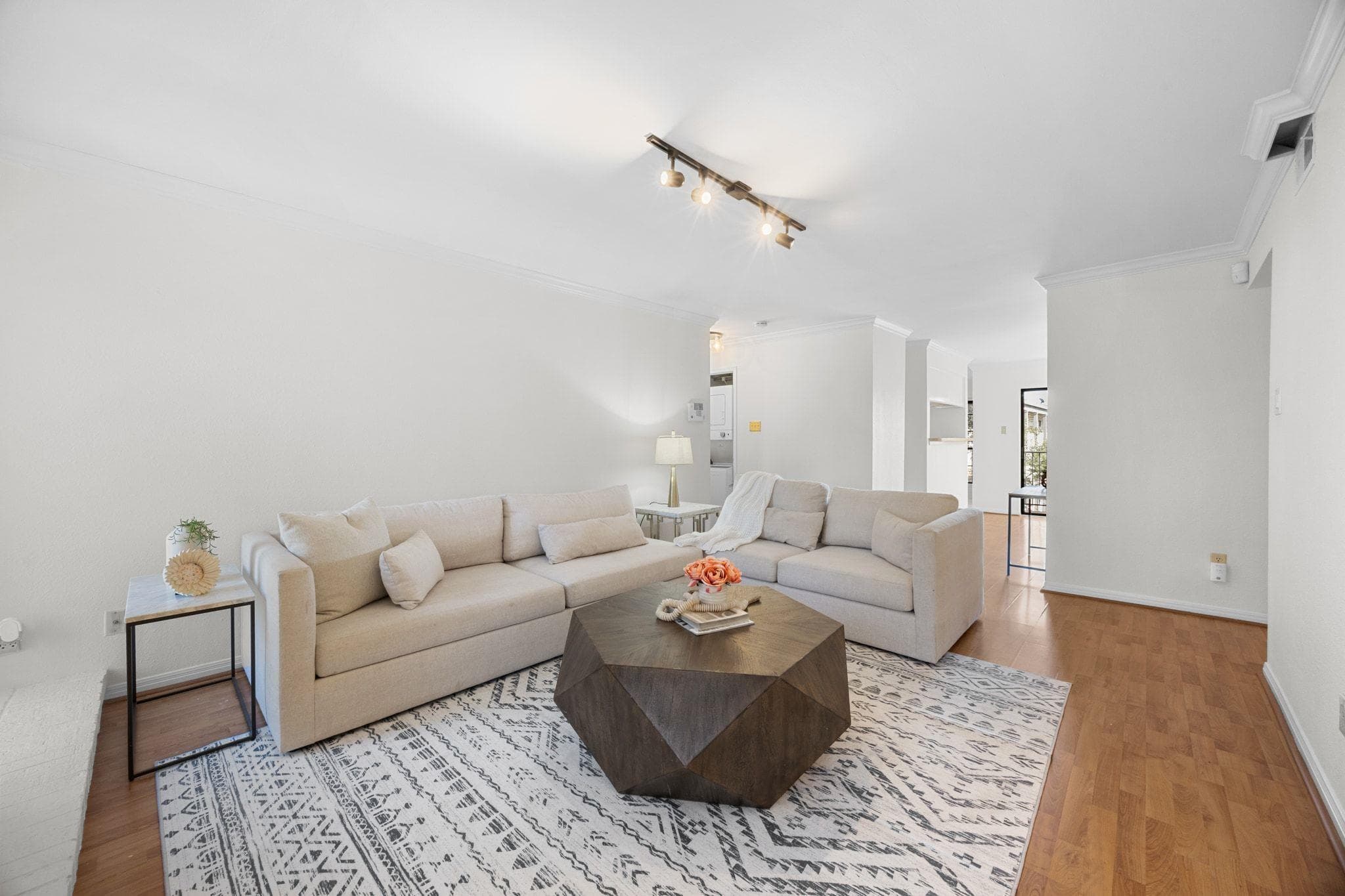 4159 Steck Ave #258
