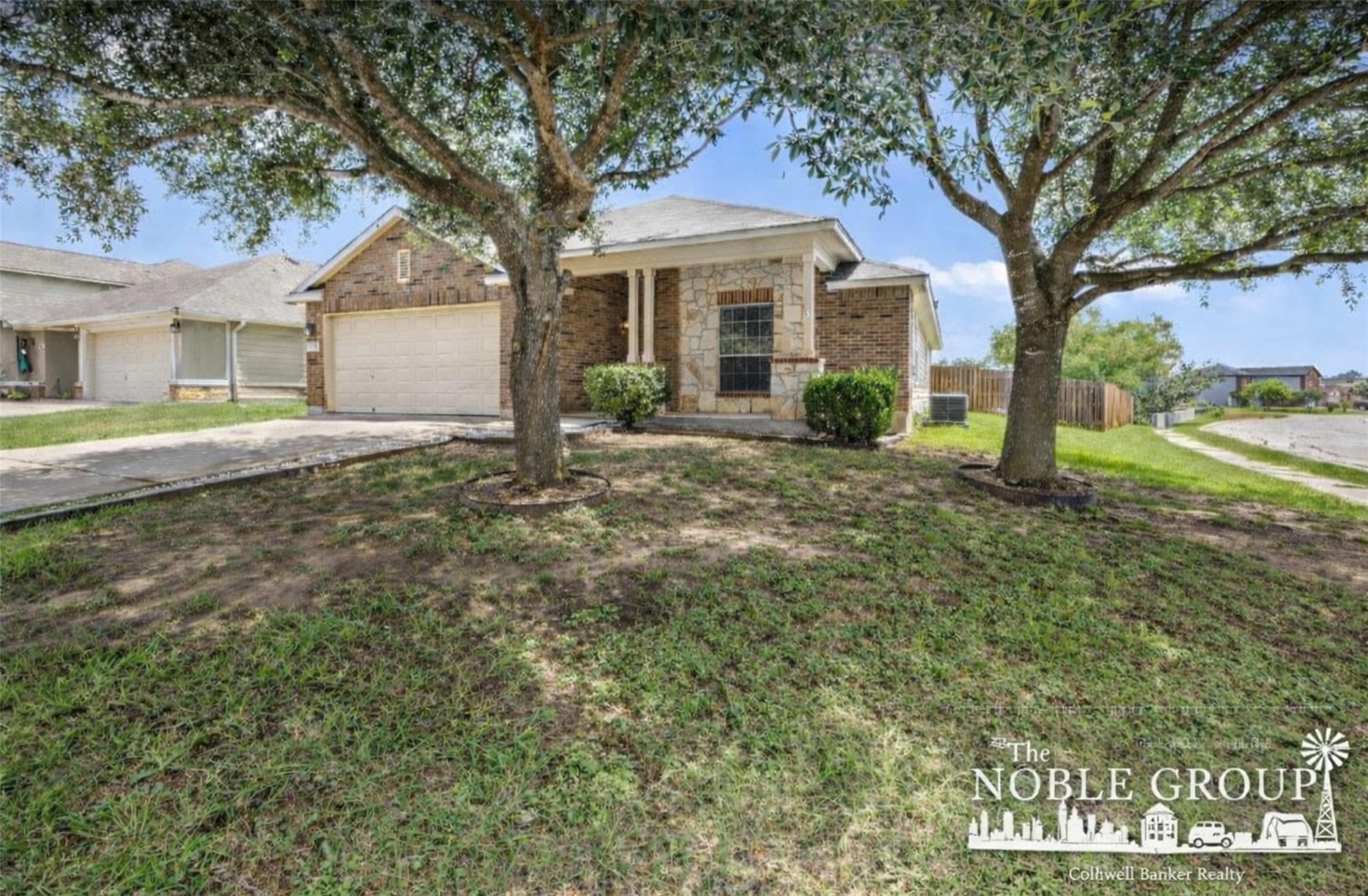 417 Bandara Woods Blvd