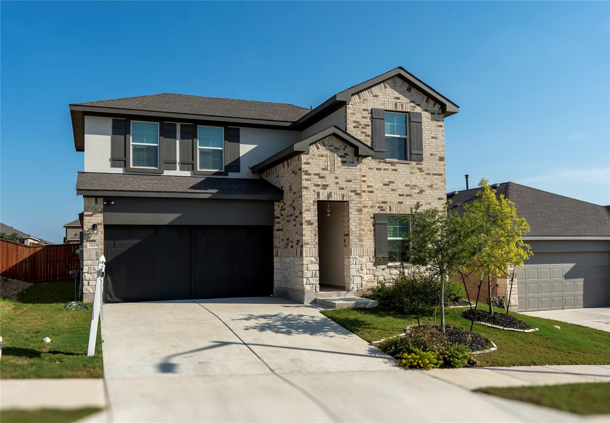 2428 Hackamore Dr