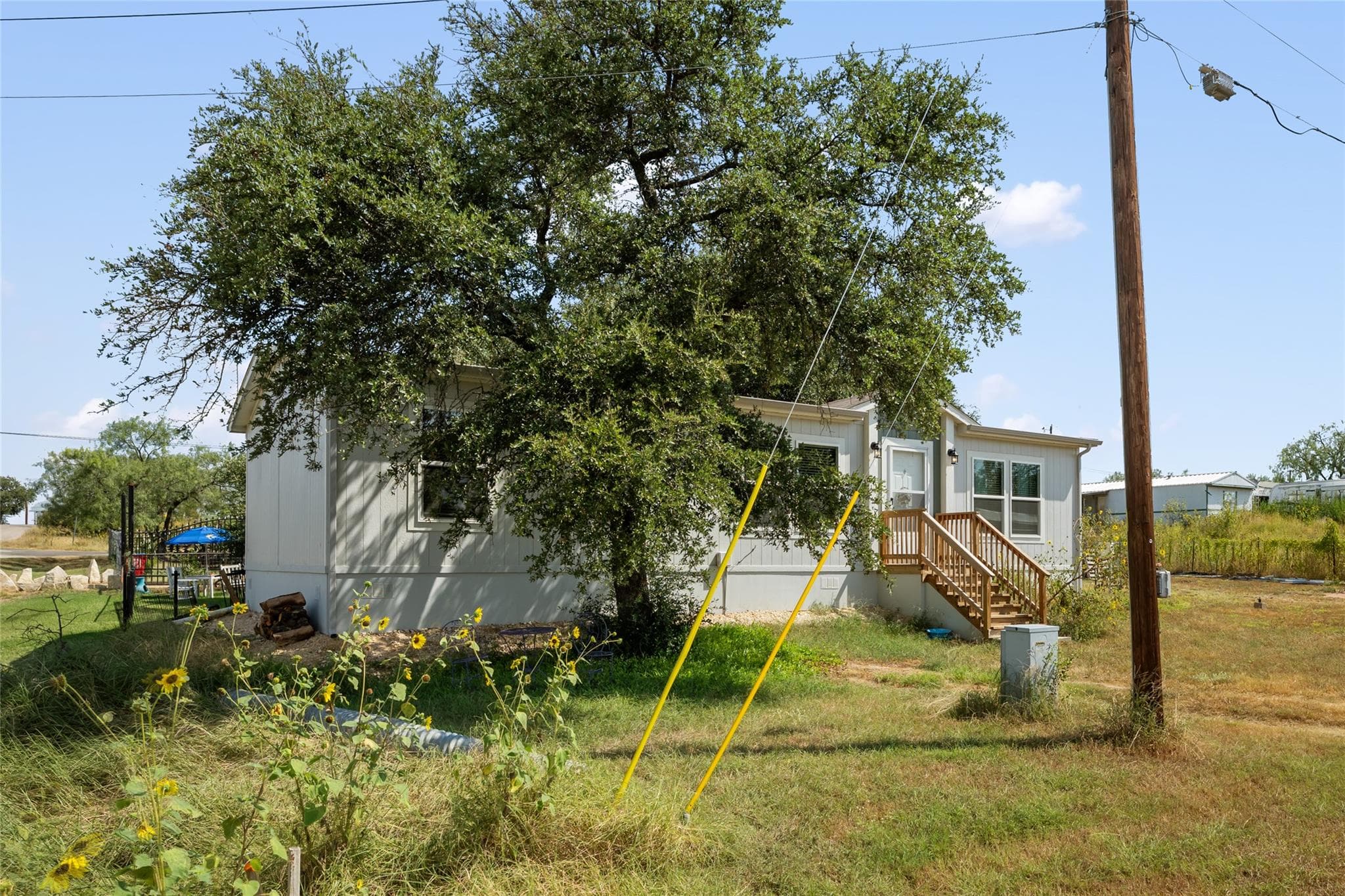 500 Dallas St