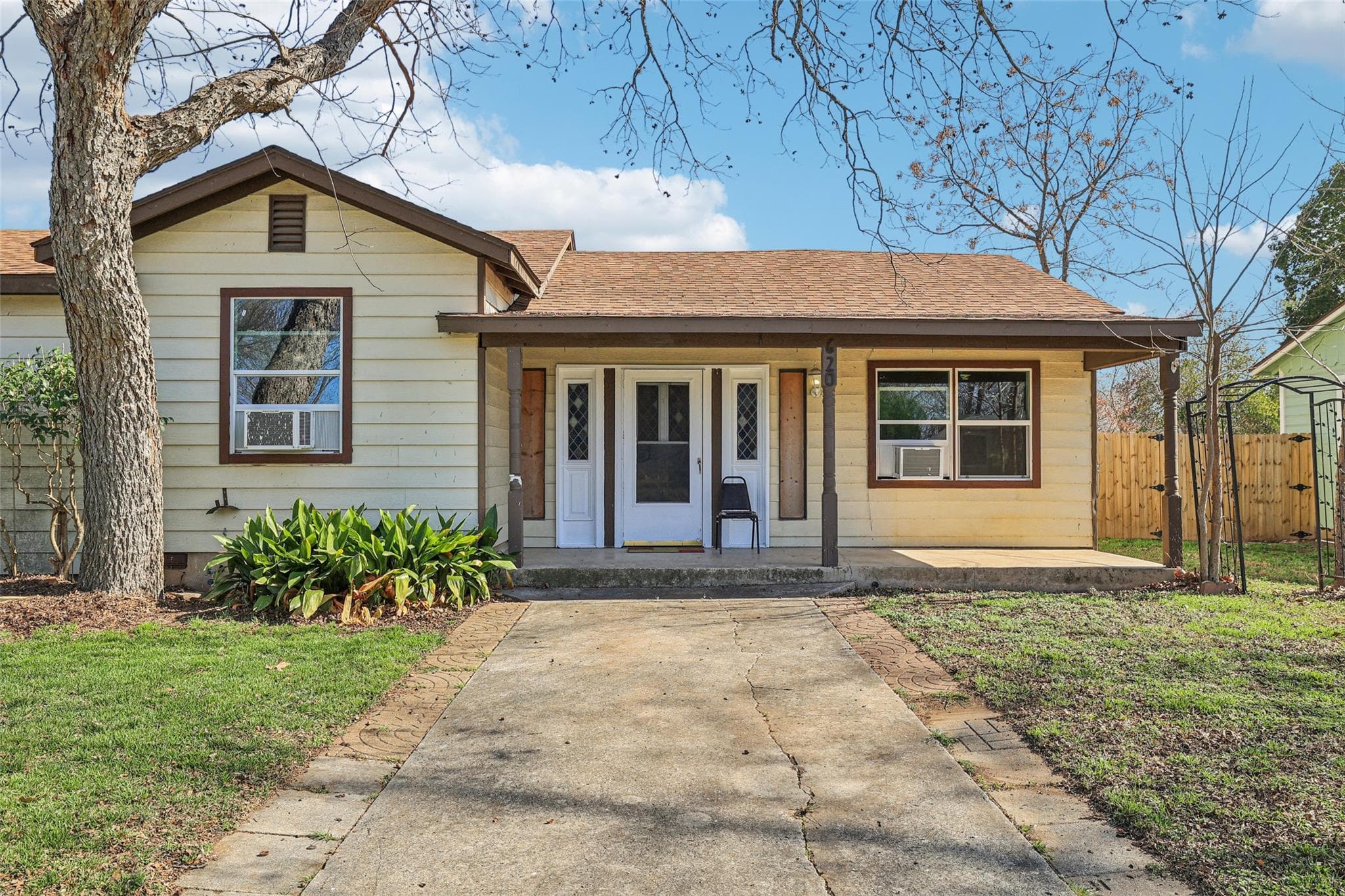 620 Barbara Dr