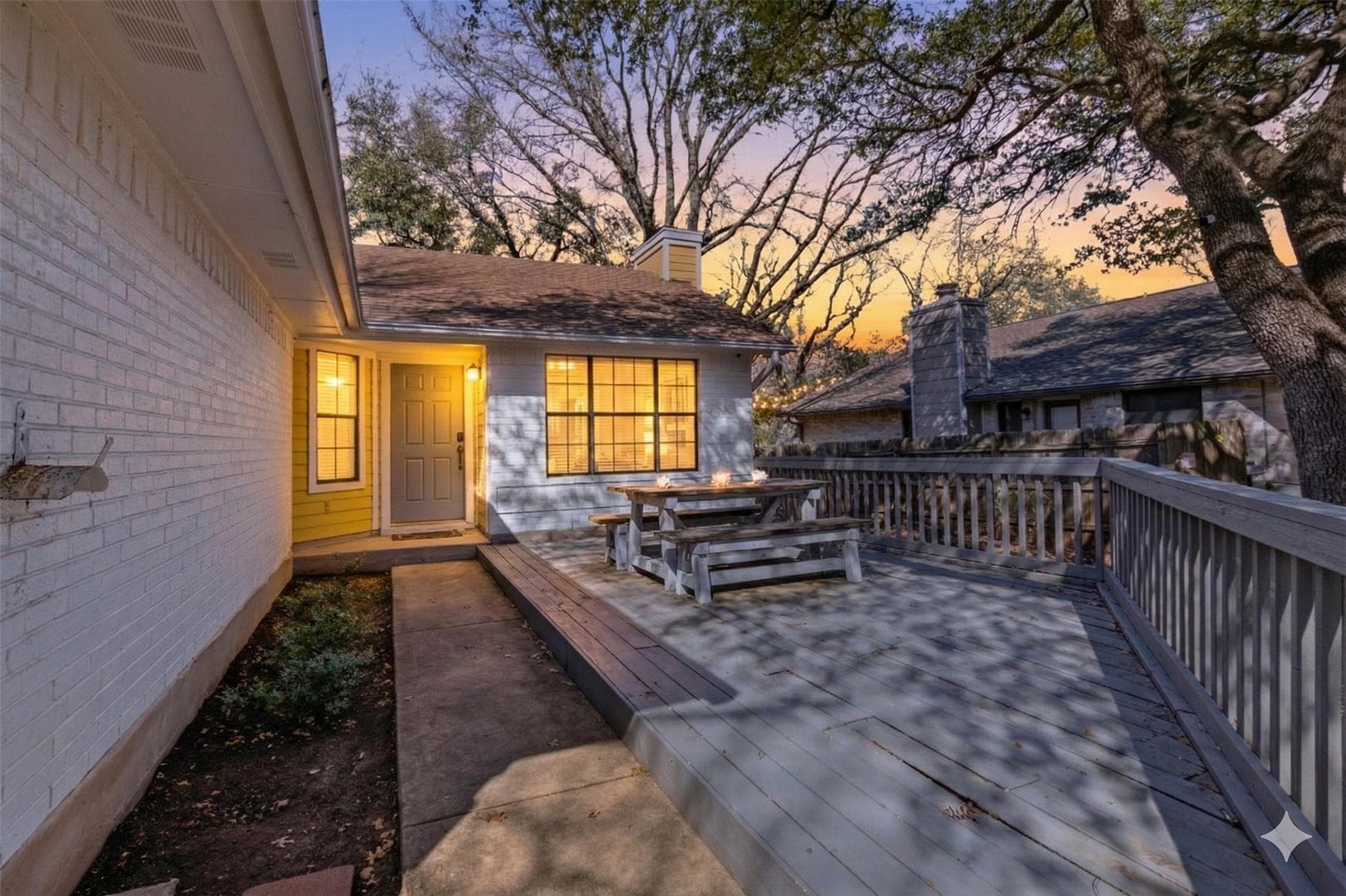 13016 Moorcroft Ln
