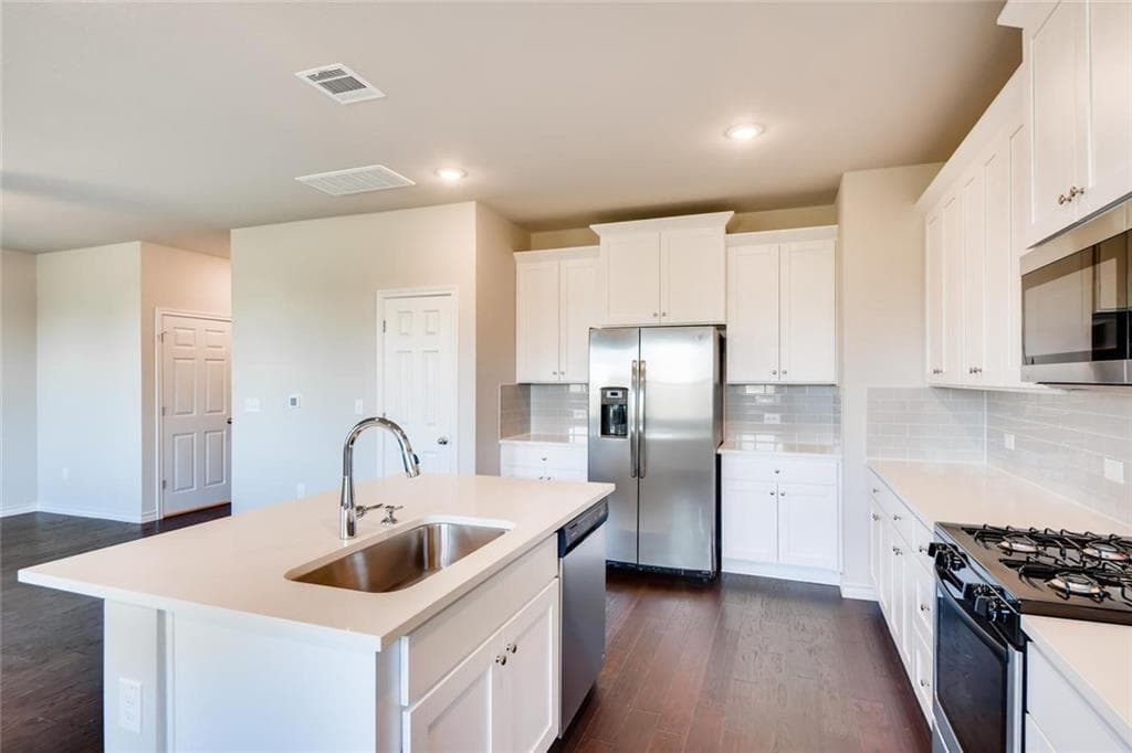 11608 Roxburgh Pass