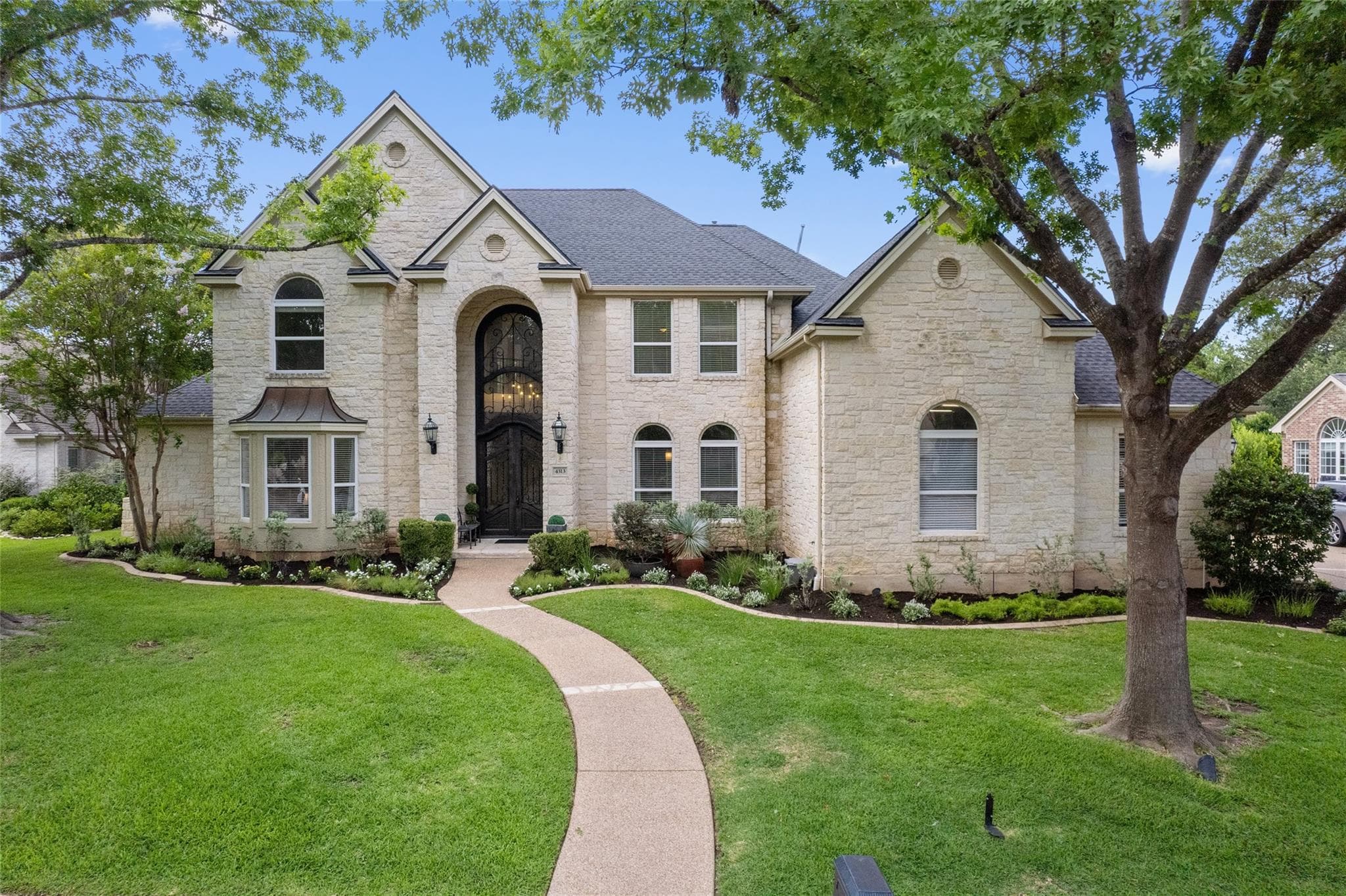 4313 Rio Robles Dr