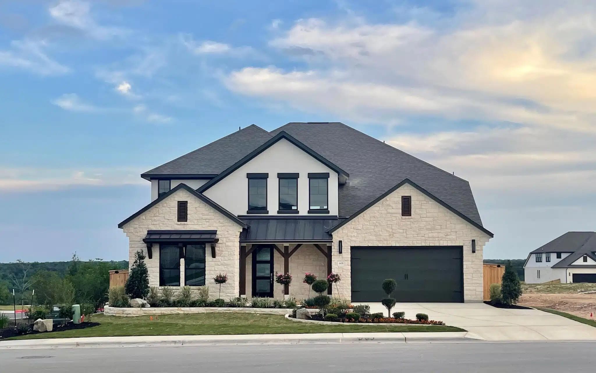 605 Crescent View Dr