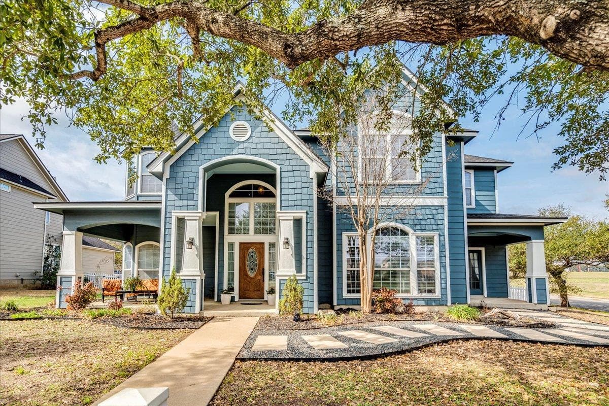1077 Fairway None