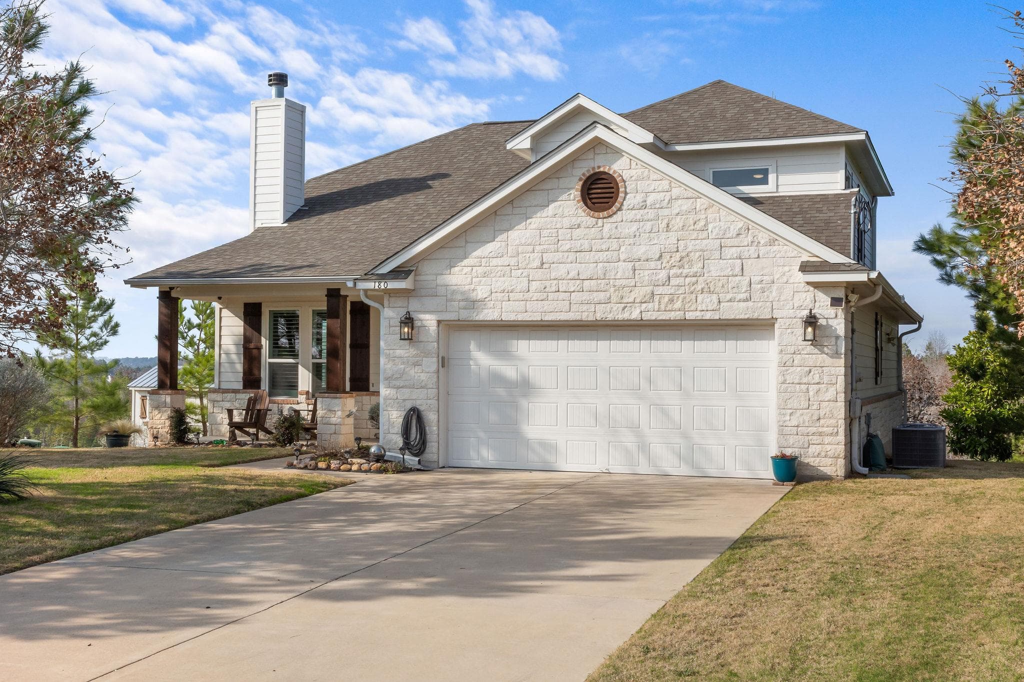 180 River Forest Dr