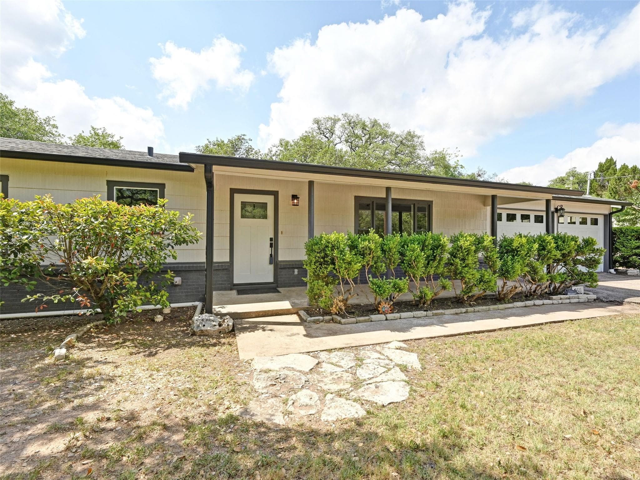 7611 Oak Hedge Pl
