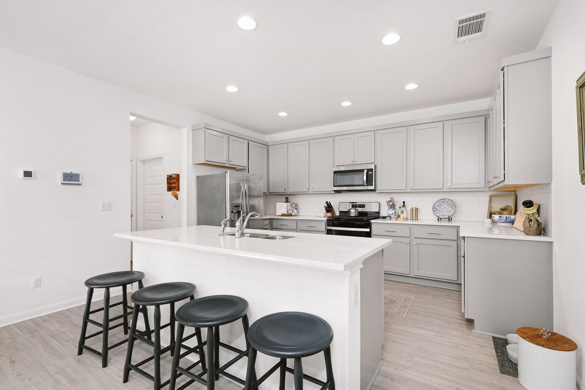 12403 Zenyatta Dr
