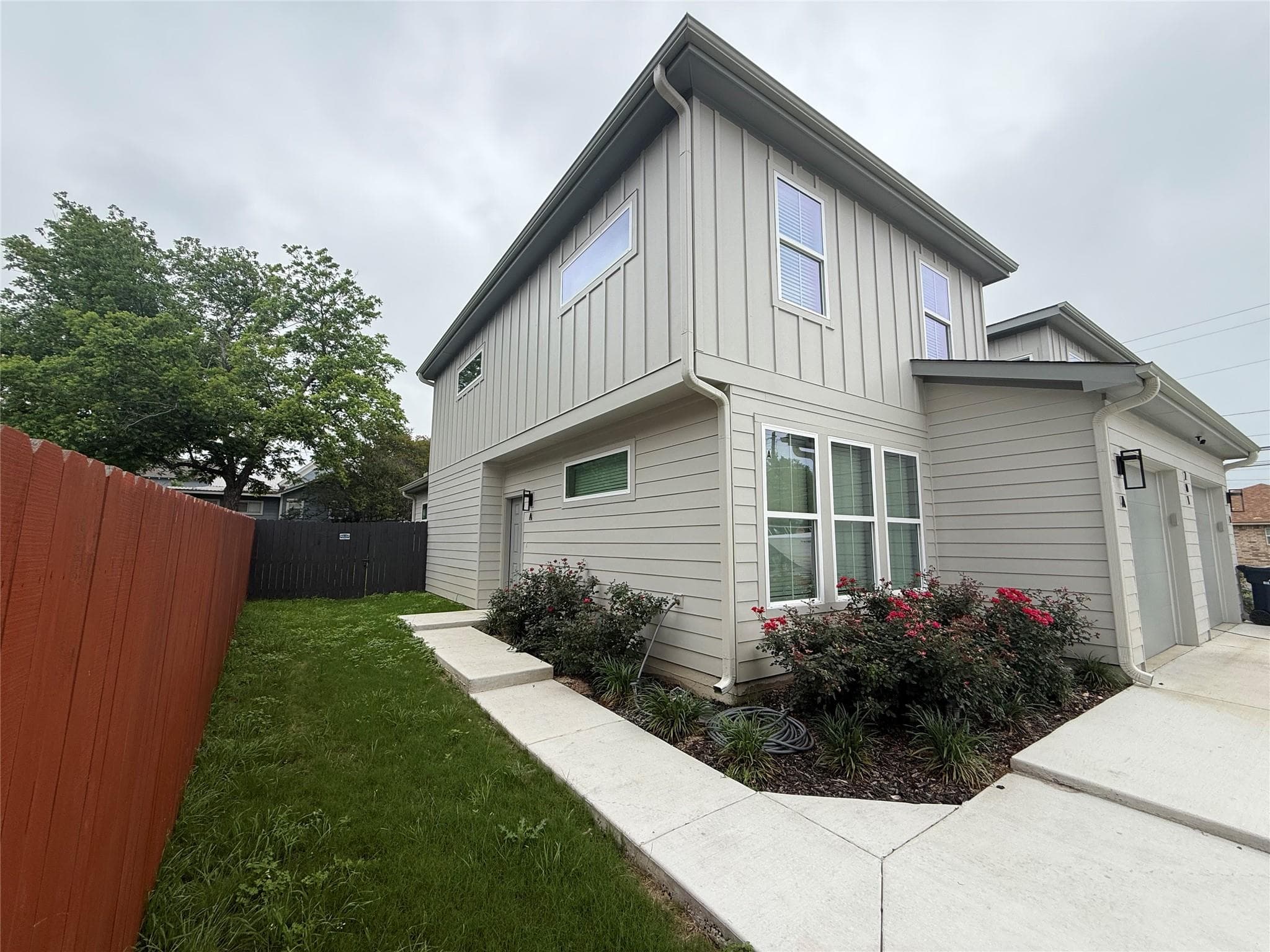 201 N Vandeveer St