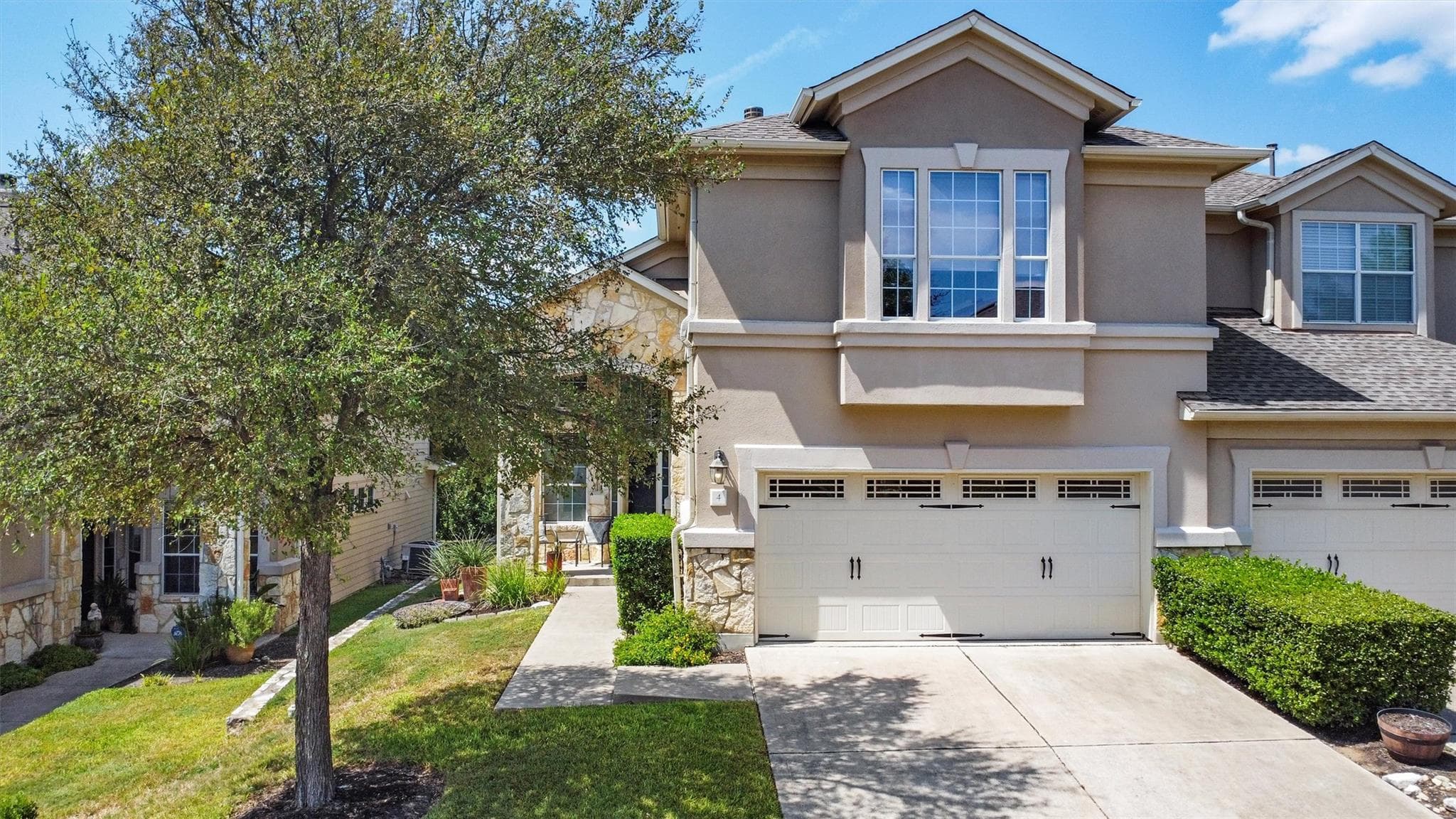 7901 Southwest Pkwy #4